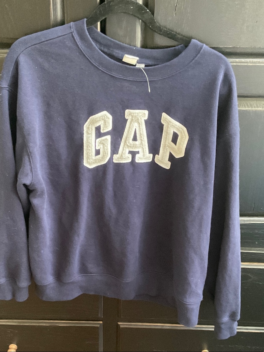 NWOT GAP Navy Sweatshirt with White Appliqué Logo UNISEX